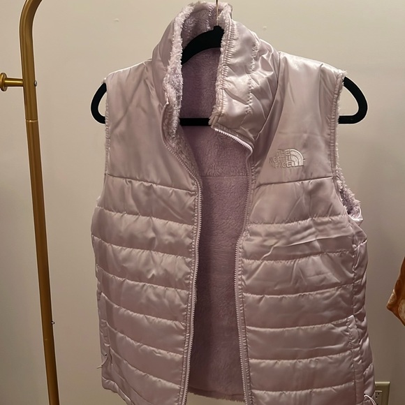 North Face Mossbud Reversible Vest - Picture 3 of 7